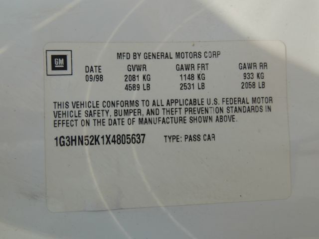 Oldsmobile Eighty Eight 1999 photo 26