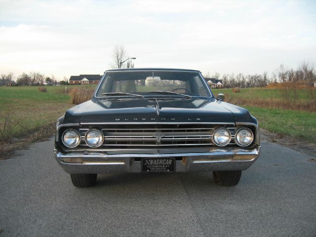 Oldsmobile F-85 - Cutlass 1964 photo 1