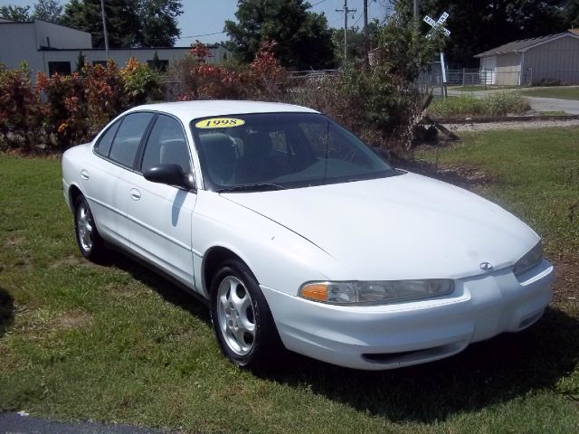 Oldsmobile Intrigue 1998 photo 1