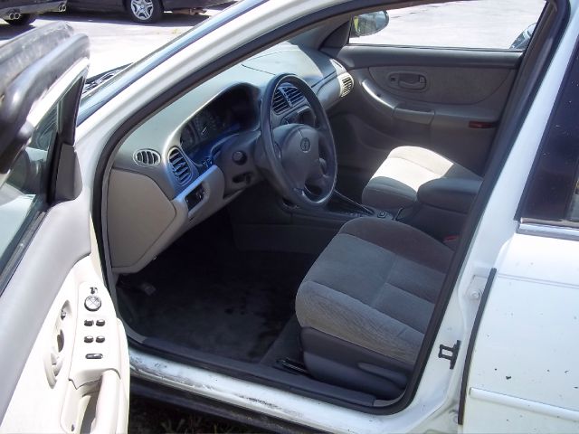 Oldsmobile Intrigue 1998 photo 2