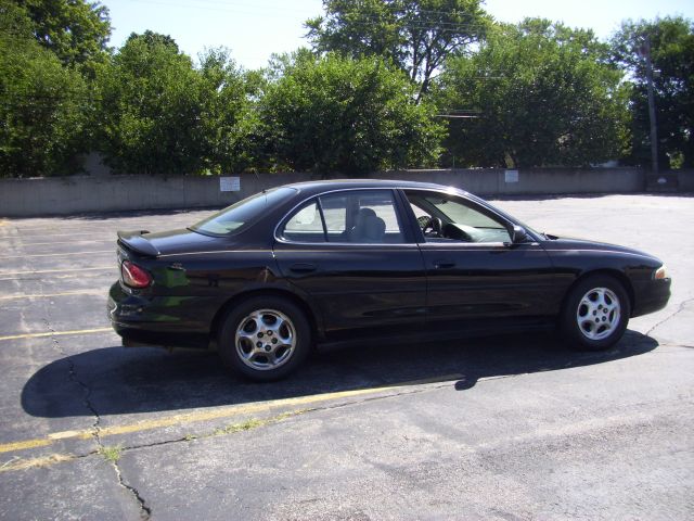 Oldsmobile Intrigue 1998 photo 1