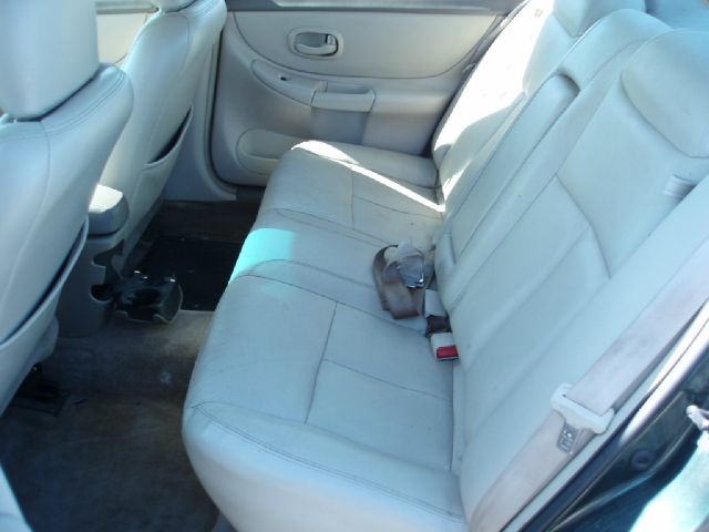 Oldsmobile Intrigue 1998 photo 2