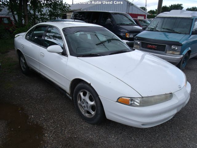 Oldsmobile Intrigue S Sedan Sedan