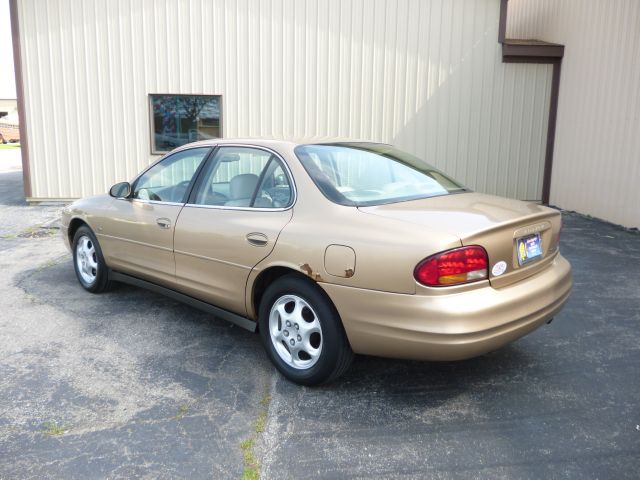 Oldsmobile Intrigue 1999 photo 16