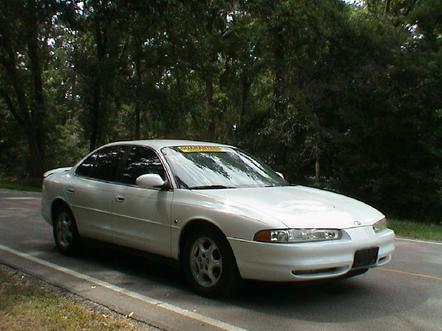 Oldsmobile Intrigue 1999 photo 1