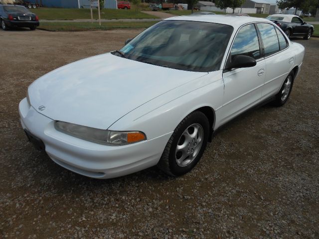 Oldsmobile Intrigue 1999 photo 4