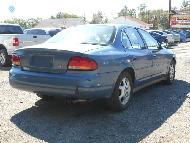 Oldsmobile Intrigue 1999 photo 2