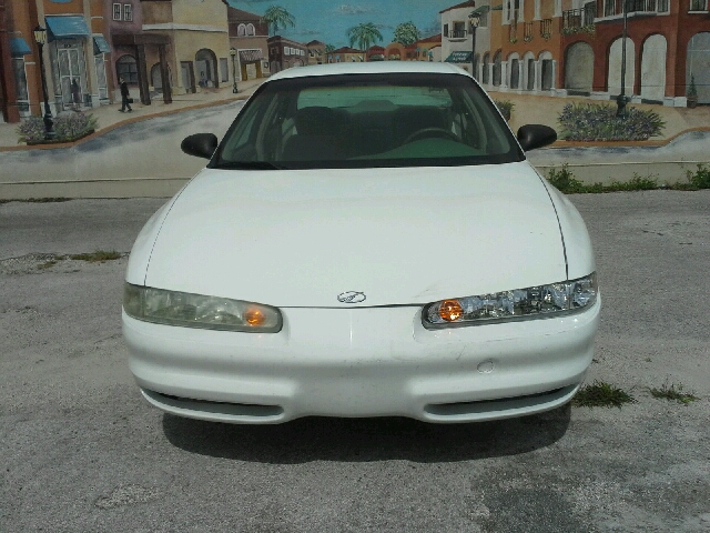 Oldsmobile Intrigue 1999 photo 2