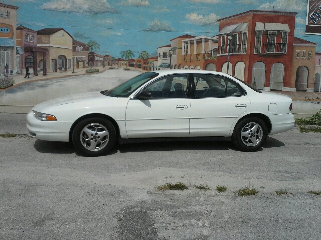 Oldsmobile Intrigue 1999 photo 3