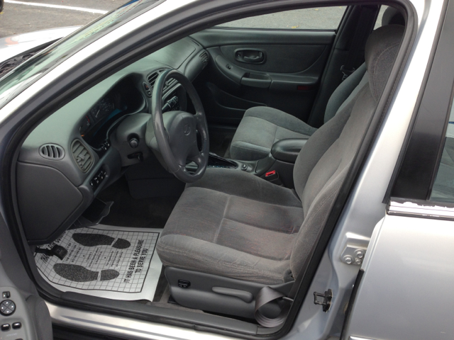 Oldsmobile Intrigue 1999 photo 9