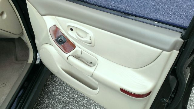 Oldsmobile Intrigue 2000 photo 4