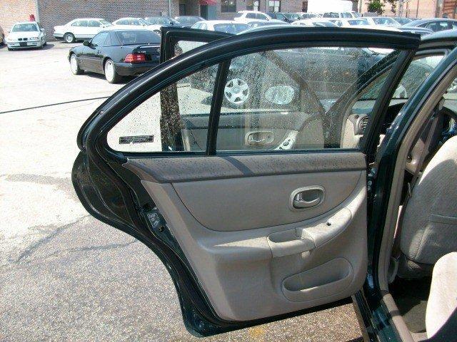 Oldsmobile Intrigue 2000 photo 4