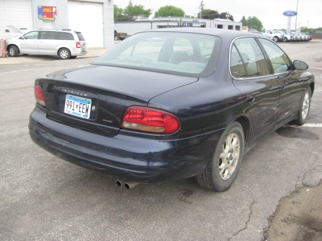 Oldsmobile Intrigue 2000 photo 8