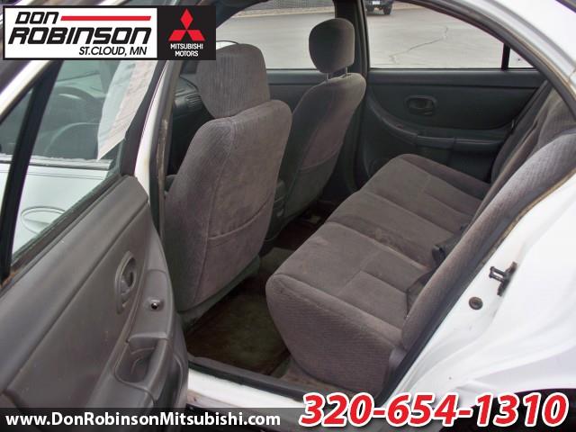 Oldsmobile Intrigue 2000 photo 1