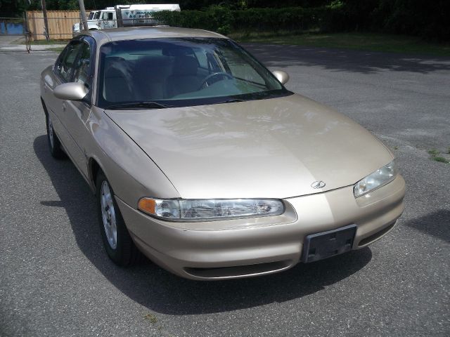Oldsmobile Intrigue 2000 photo 3