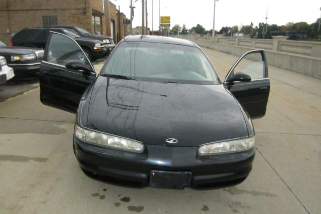 Oldsmobile Intrigue 2000 photo 1