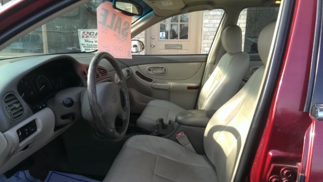 Oldsmobile Intrigue 2000 photo 1