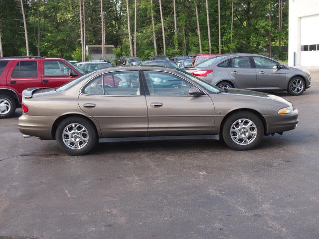 Oldsmobile Intrigue 2000 photo 10