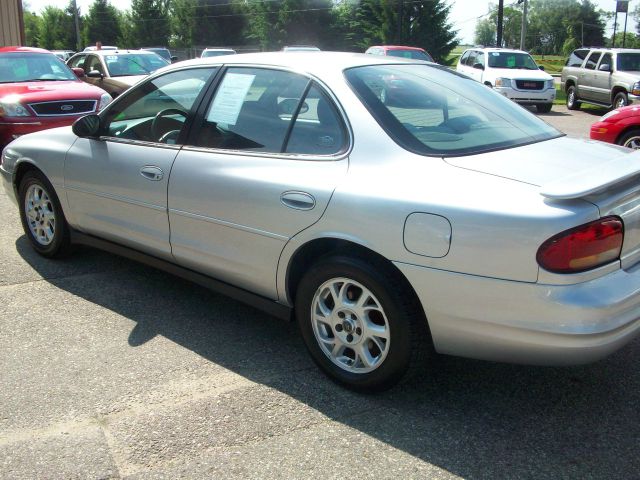 Oldsmobile Intrigue 2001 photo 13