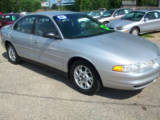 Oldsmobile Intrigue 2001 photo 16