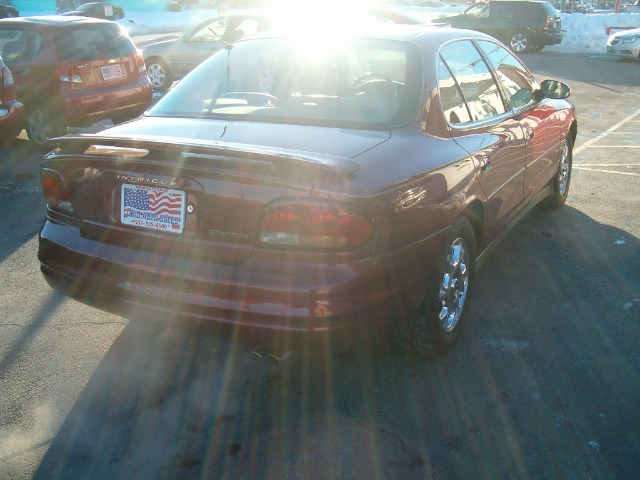 Oldsmobile Intrigue 2001 photo 0