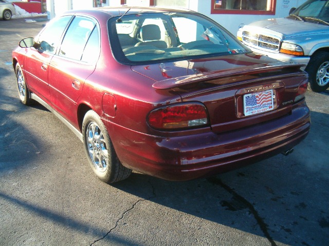 Oldsmobile Intrigue 2001 photo 1