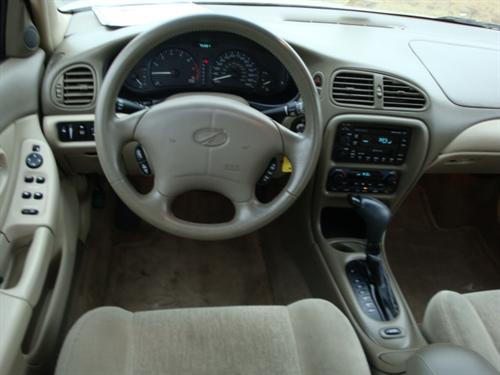 Oldsmobile Intrigue 2001 photo 5