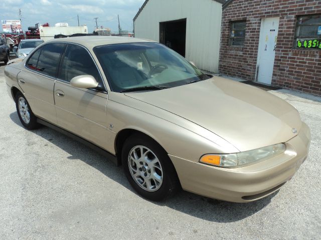 Oldsmobile Intrigue 2001 photo 3