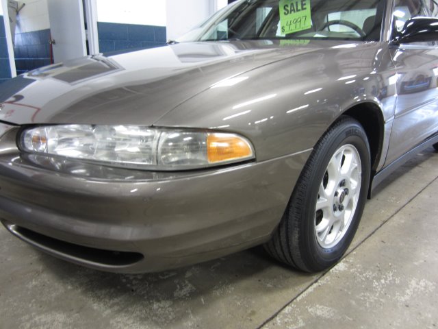 Oldsmobile Intrigue 2001 photo 1