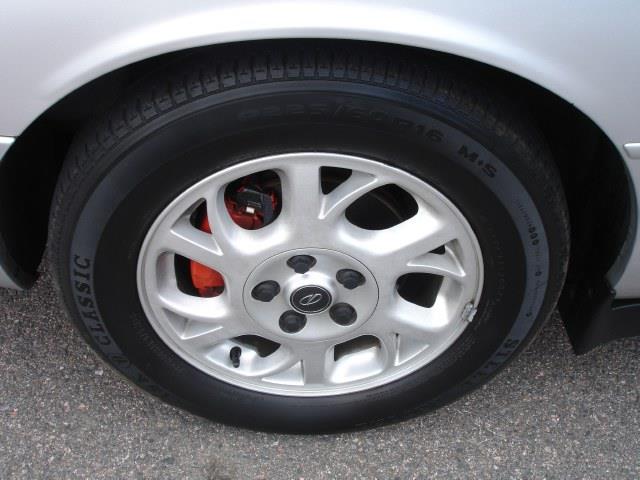 Oldsmobile Intrigue 2001 photo 9