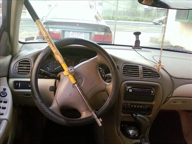 Oldsmobile Intrigue 2001 photo 1