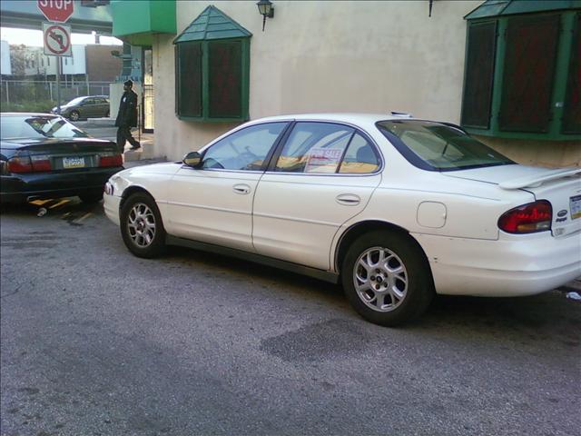 Oldsmobile Intrigue 2001 photo 4