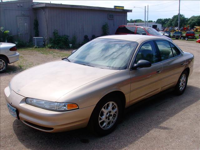 Oldsmobile Intrigue 2002 photo 0