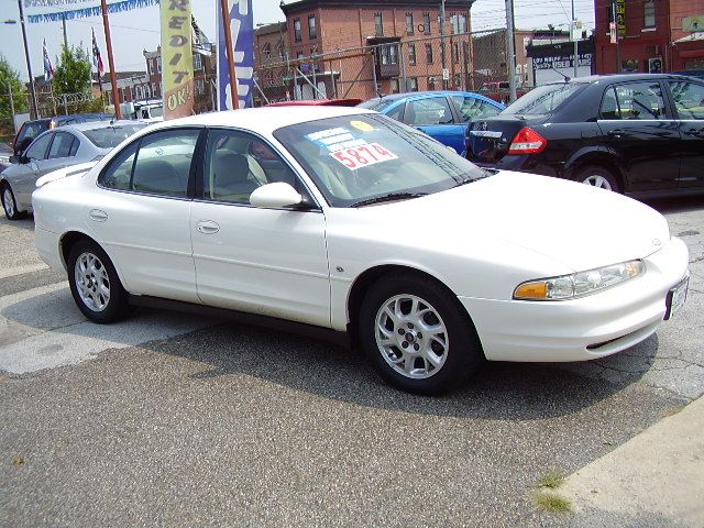 Oldsmobile Intrigue 2002 photo 4