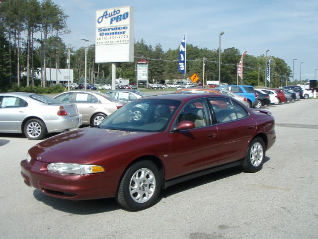 Oldsmobile Intrigue 2002 photo 2