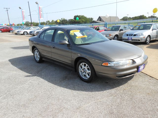 Oldsmobile Intrigue 2002 photo 3