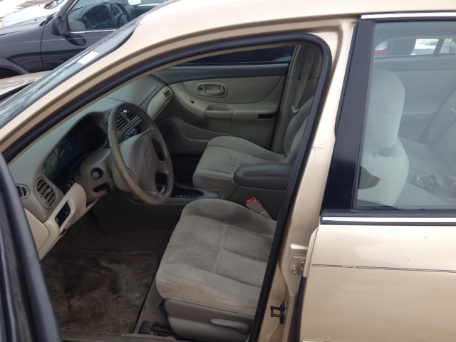 Oldsmobile Intrigue 2002 photo 1