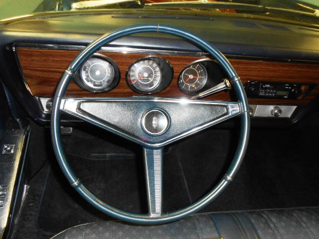 Oldsmobile Ninety Eight 1967 photo 56