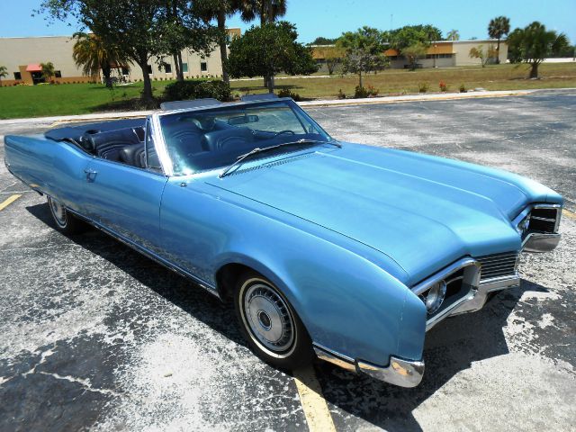 Oldsmobile Ninety Eight 1967 photo 93