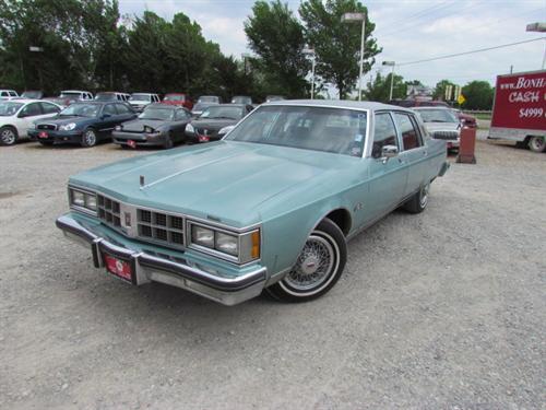 Oldsmobile Ninety Eight 2.5 S Convenience PKG Other