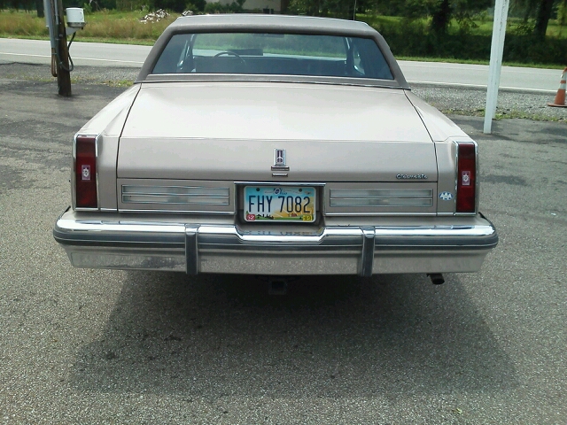 Oldsmobile Ninety Eight 4dr Sdn I4 Coupe