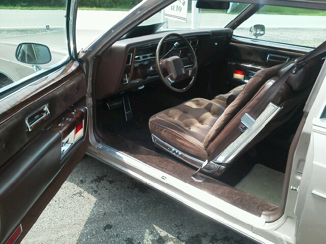 Oldsmobile Ninety Eight 1984 photo 3