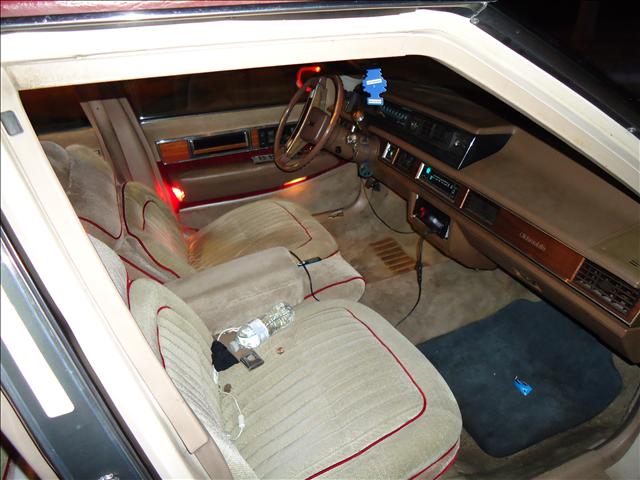 Oldsmobile Ninety Eight 1988 photo 3