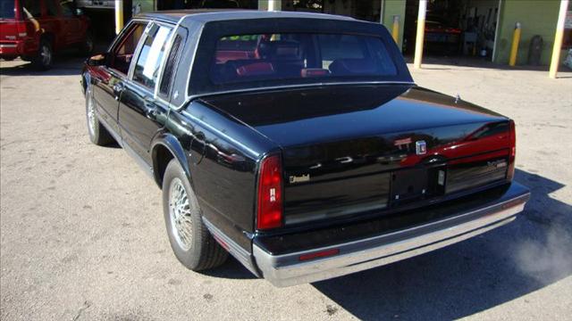 Oldsmobile Ninety Eight 1988 photo 2