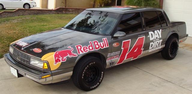 Oldsmobile Ninety Eight Outback 3.0 R Sedan