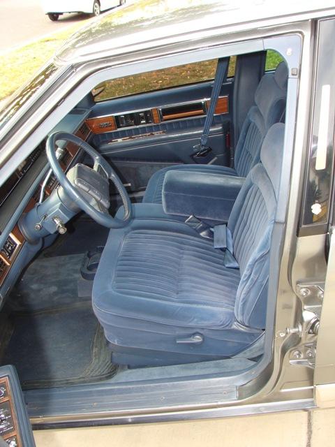 Oldsmobile Ninety Eight 1989 photo 2