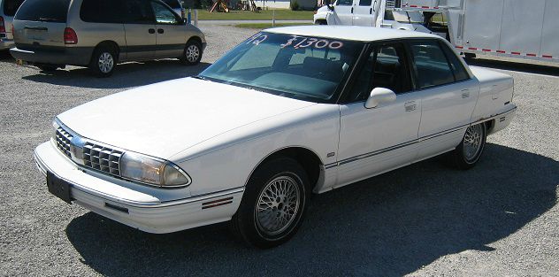Oldsmobile Ninety Eight 1992 photo 4