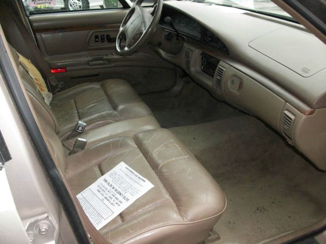 Oldsmobile Ninety Eight Deluxe Sport Sedan