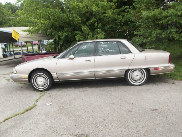 Oldsmobile Ninety Eight 1995 photo 1