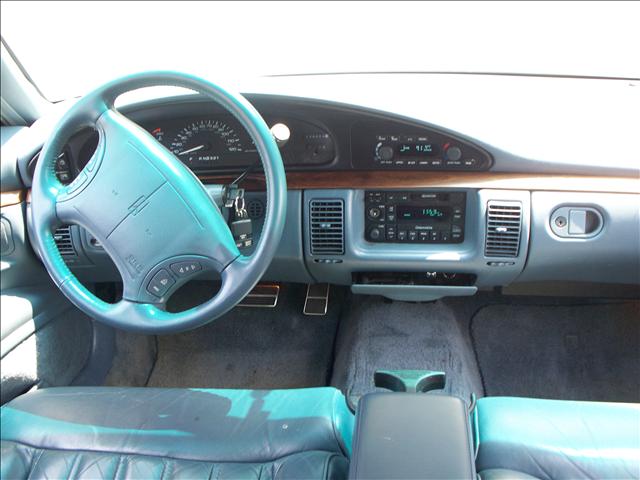 Oldsmobile Ninety Eight 1995 photo 1